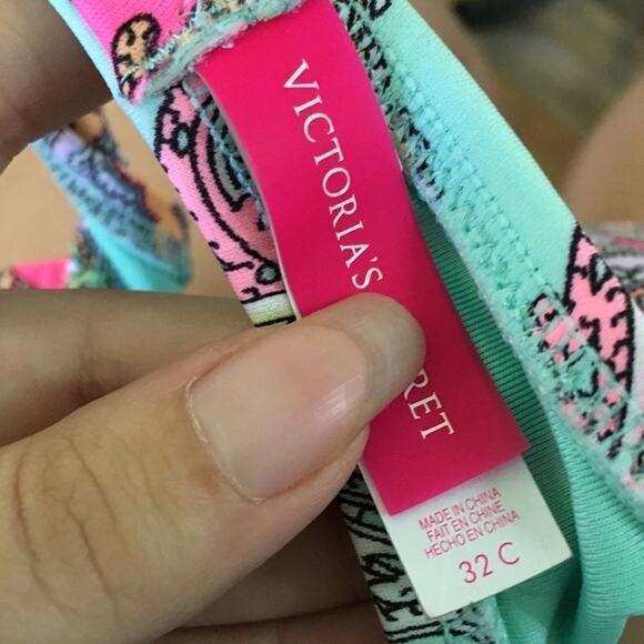 Victoria’s Secret bikini top 32c - Picture 3 of 3